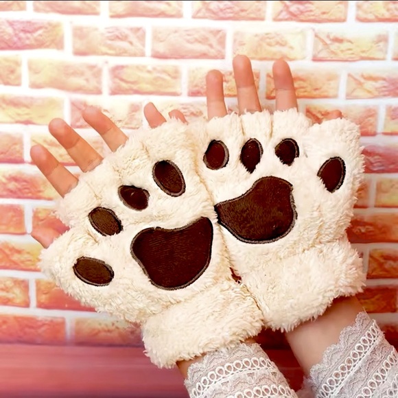 Beige cat paw🐾 fingerless furry gloves - Picture 13 of 16